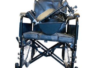 fauteuil-roulant-inclinable-neuf-ideal-pour-mobilite-reduite-confort-et-praticite