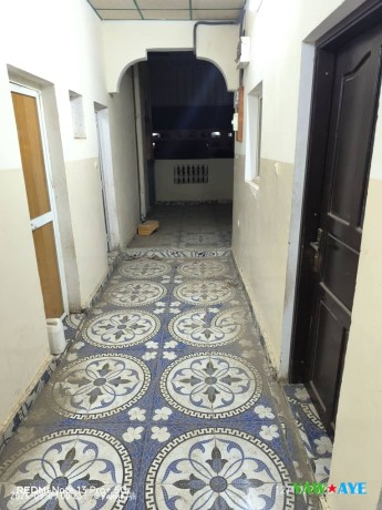 charmante-maison-3-chambres-avec-veranda-et-reservoir-au-2eme-etage-a-pk13-big-0