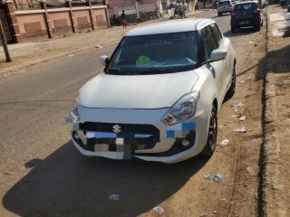 suzuki-swift-essence-excellent-condition-ready-to-drive