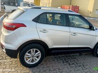 stylish-2017-hyundai-creta-essence-automatic-sleek-grey-suv-for-sale-on-yawaaye