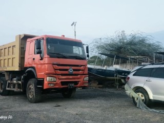 camion-howo-sinotruck-24m3-excellent-etat-et-pret-a-rouler-sur-yawaaye