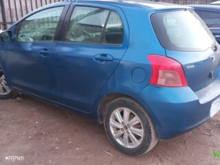 toyota-yaris-13-automatic-blue-beauty-in-great-condition