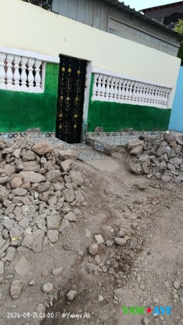 charmante-maison-2-chambres-avec-veranda-et-cuisine-a-cheik-osman-a-saisir-big-1