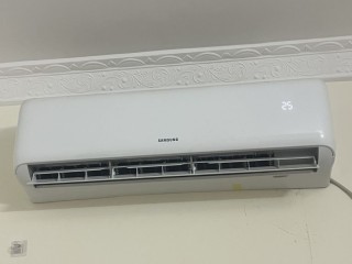 climatiseur-samsung-25-cv-excellent-etat-et-pret-a-vous-rafraichir