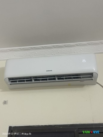 climatiseur-samsung-25-cv-excellent-etat-et-pret-a-vous-rafraichir-big-0