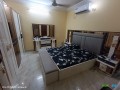 chambre-a-coucher-complete-avec-armoire-8-portes-style-et-confort-en-bon-etat-small-1