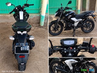 comme-neuve-moto-tvs-apache-160-4v-performante-et-prete-a-rouler-sur-yawaaye