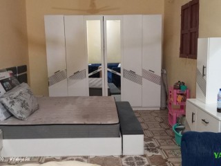 chambre-a-coucher-prete-a-emmenager-etat-impeccable-chez-yawaaye