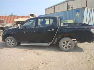 mitsubishi-l200-en-excellent-etat-occasion-a-ne-pas-manquer-sur-yawaaye