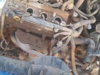 moteur-toyota-yaris-doccasion-fiabilite-et-performance-a-petit-prix-sur-yawaaye