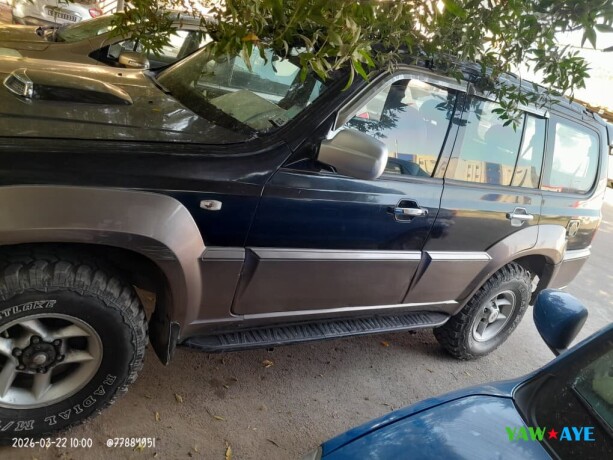 hyundai-terracan-diesel-automatic-excellent-condition-new-engine-drive-in-style-big-1