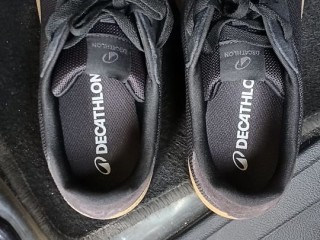 chaussures-pratiquement-neuves-de-qualite-seulement-portees-5-fois-a-saisir-sur-yawaaye