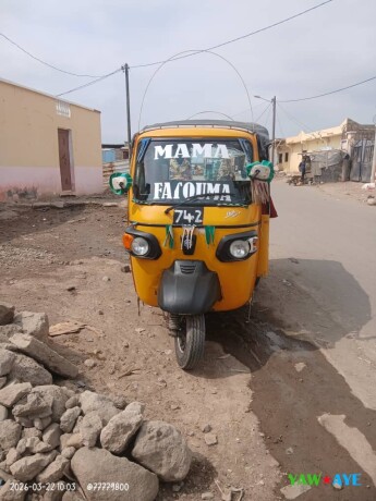 bajaj-en-parfait-etat-prix-negociable-sur-yawaaye-big-0