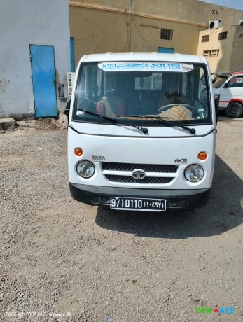 tata-bajaj-en-excellent-etat-prix-negociable-sur-yawaaye-big-1