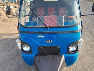 bajaj-tricycle-neuf-en-excellent-etat-parfait-pour-vos-besoins-de-mobilite
