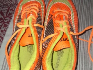 chaussures-de-qualite-en-excellent-etat-peu-utilisees-a-saisir-sur-yawaaye