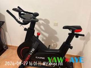 velo-dappartement-pratiquement-neuf-ideal-pour-un-entrainement-efficace