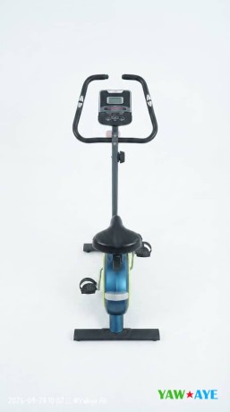 velo-dappartement-pratique-pour-cardio-a-domicile-en-excellent-etat-big-1