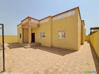 spacious-300m2-f4-villa-with-garden-in-nagad-city-your-dream-home-awaits