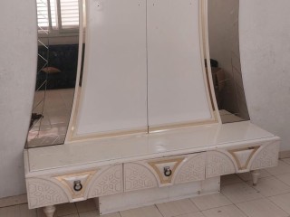 grand-meuble-tv-design-moderne-blanc-installation-gratuite-incluse