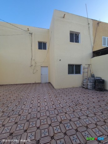 spacious-4-bedroom-home-with-large-living-room-outdoor-space-in-hodan-1-yawaaye-listing-big-1