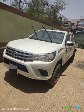 2022-toyota-hilux-double-cab-diesel-manual-transmission-for-sale-on-yawaaye-big-0