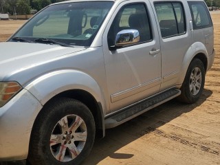 2008-nissan-pathfinder-v6-4x4-essence-excellent-condition-ready-for-adventure
