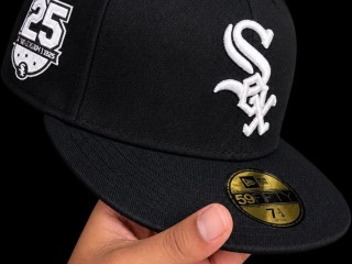 stylish-black-white-new-era-chicago-white-sox-cap-perfect-for-fans