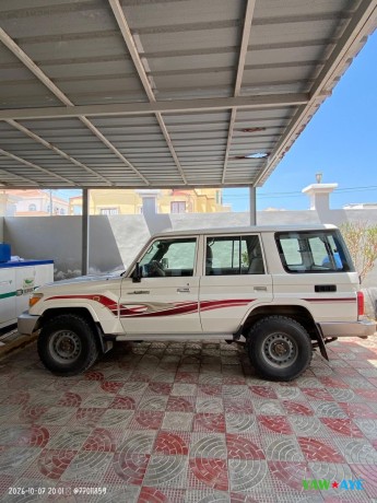 toyota-land-cruiser-76-v8-excellent-condition-powerful-performance-big-1