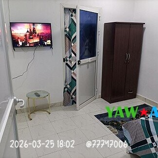 chambre-climatisee-meublee-avec-services-inclus-a-quartier-7-confort-et-praticite-big-0