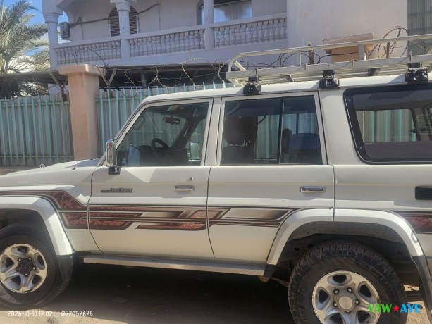 voiture-doccasion-fiable-en-excellent-etat-a-prix-abordable-sur-yawaaye-big-1