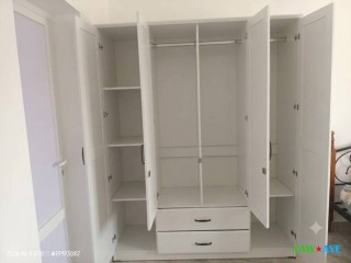 armoire-blanche-4-portes-avec-tiroirs-et-etageres-de-rangement