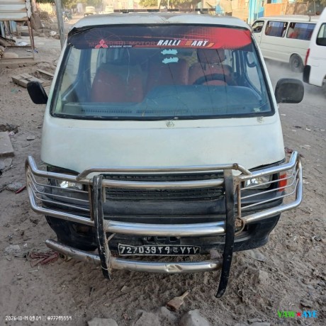 minibus-doccasion-en-excellent-etat-prix-negociable-big-0