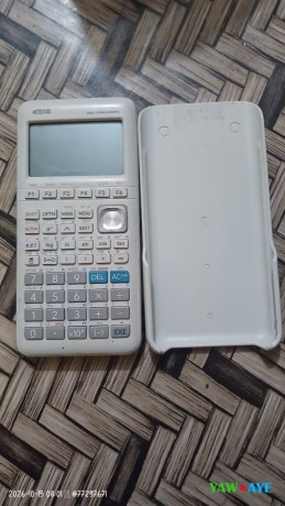 calculatrice-graphique-neuve-fournie-avec-programmes-complets-big-0