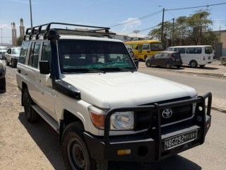 toyota-land-cruiser-2018-en-tres-bon-etat-prix-negociable