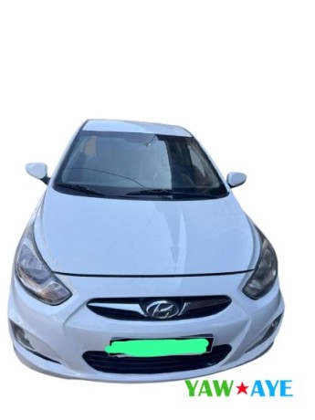 hyundai-accent-2015-diesel-vehicule-economique-et-confortable-big-1