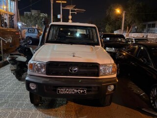 2021-toyota-land-cruiser-hardtop-manual-transmission-adventure-awaits