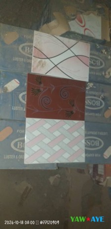 carrelage-large-choix-de-differents-modeles-disponibles-big-1