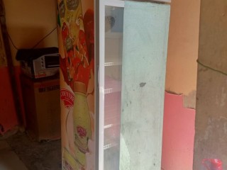 refrigerateur-doccasion-en-bon-etat-utilise-quelques-mois