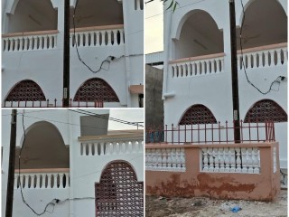 villa-spacieuse-de-150-m2-a-gabode-4-ideale-pour-habitation-ou-bureaux