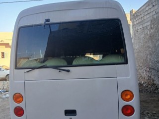 bus-neuf-disponible-a-la-location-pour-vos-deplacements