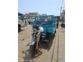 moto-bajaj-tricycle-neuf-avec-remorque-et-toit-integre-small-1