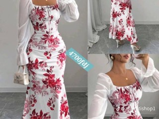 robe-longue-fleurie-chic-et-raffinee-ideale-pour-toutes-occasions