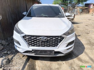 hyundai-tucson-automatique-avec-ecran-android-et-ciel-etoile