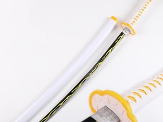 katana-en-bois-zenitsu-en-tres-bon-etat-pour-cosplay-ou-decoration