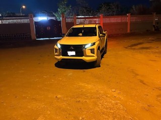 mitsubishi-l200-sportero-2020-diesel-boite-automatique-blanc
