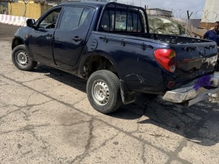 mitsubishi-l200-triton-2012-diesel-manuelle-en-tres-bon-etat
