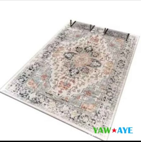 tapis-de-luxe-moderne-elegance-et-style-pour-votre-interieur-sur-yawaaye-big-0