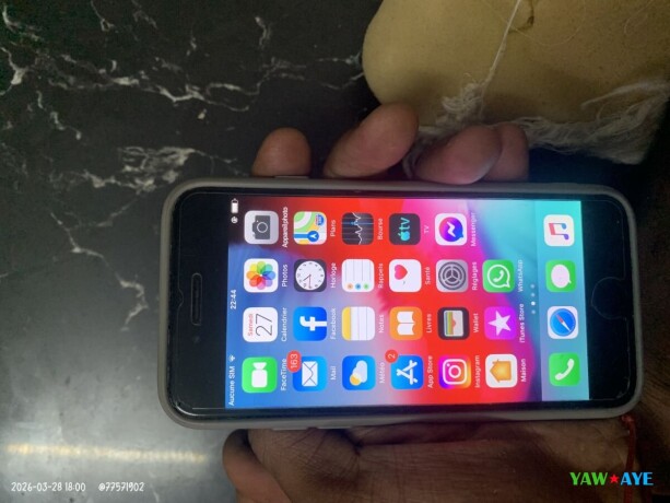 iphone-6-32gb-excellent-etat-avec-chargeur-inclus-yawaaye-big-0