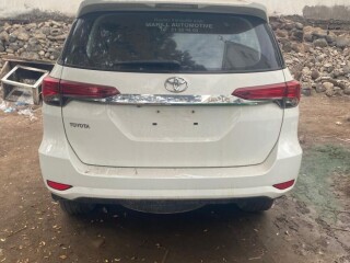 2019-toyota-fortuner-manual-low-mileage-great-condition-on-yawaaye
